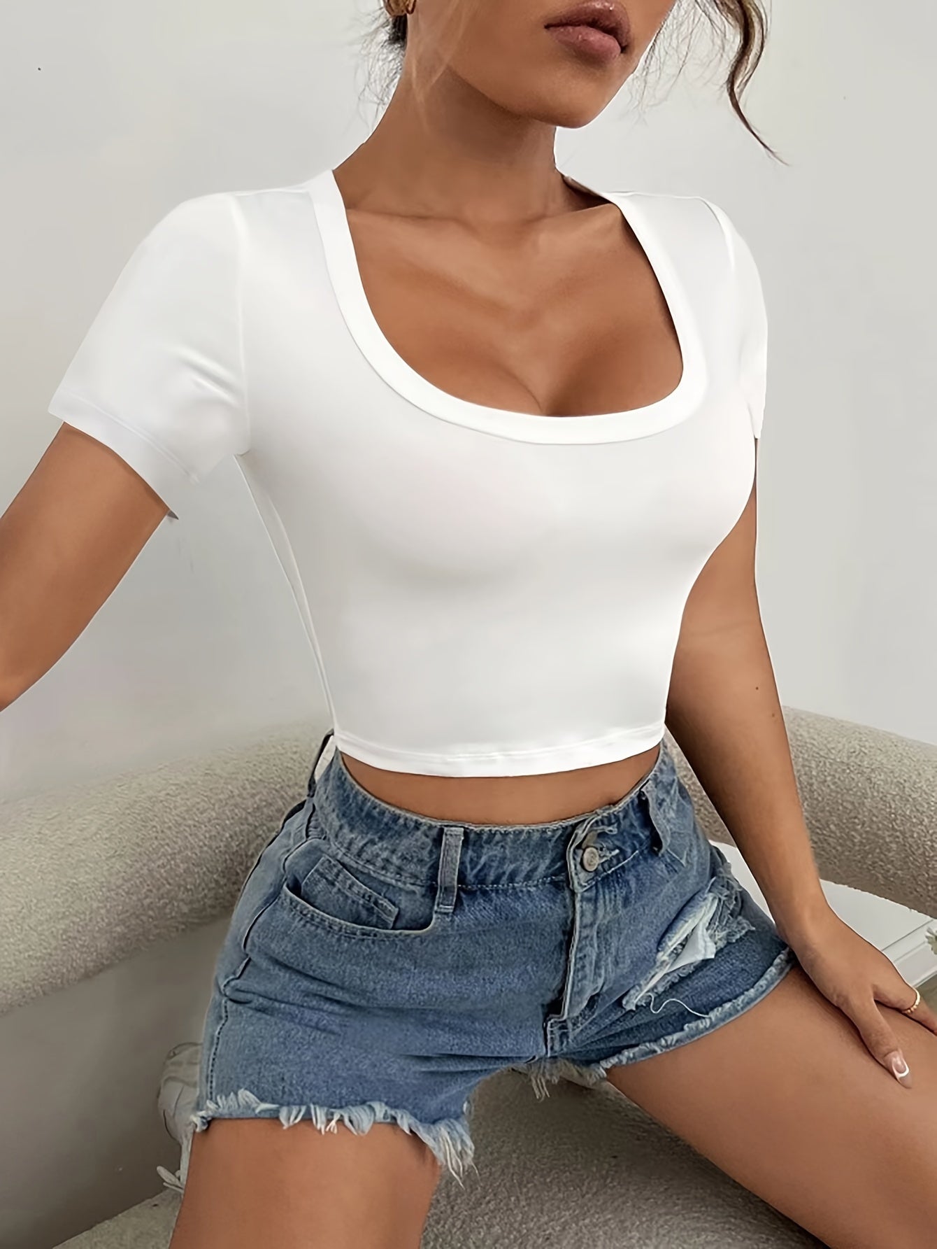 Skinny Scoop Neck Crop T-Shirt - Sexy Short Sleeve Crop Top